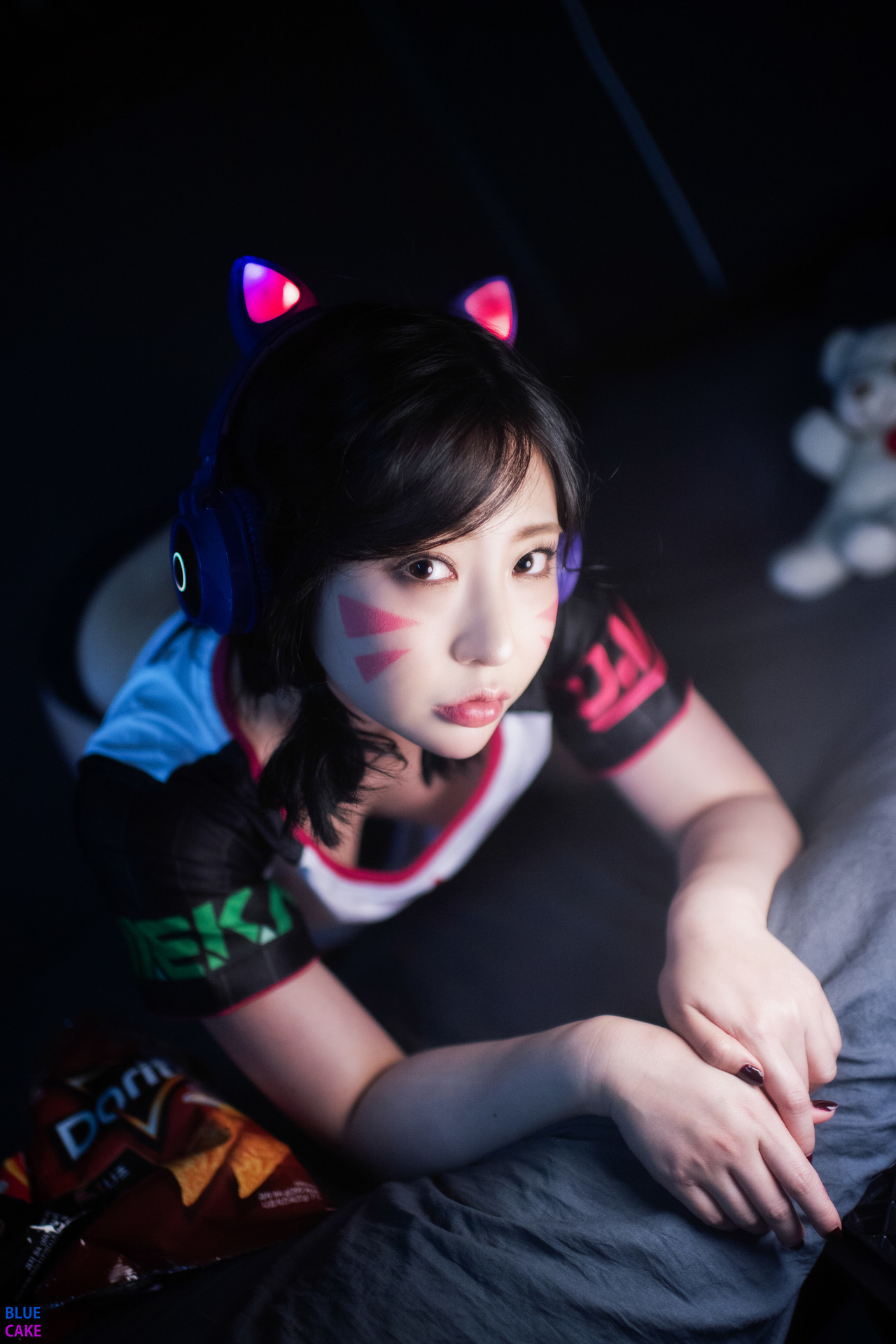 Luci-루시-BLUECAKE-Hello-I-am-DVa-Kim-04-02