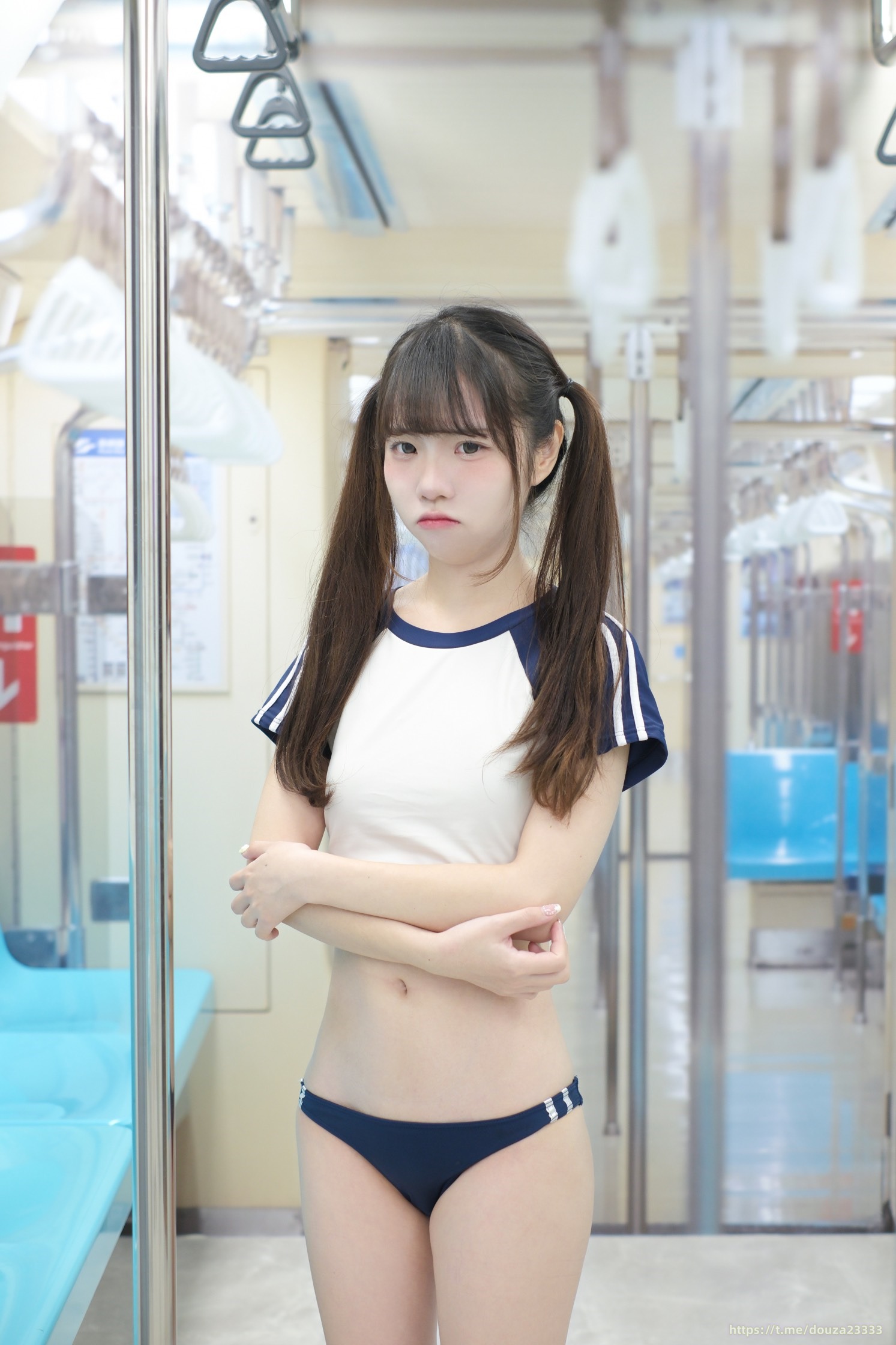 可可小白兔-電車上の女高中生4月12打赏群资源-04-11