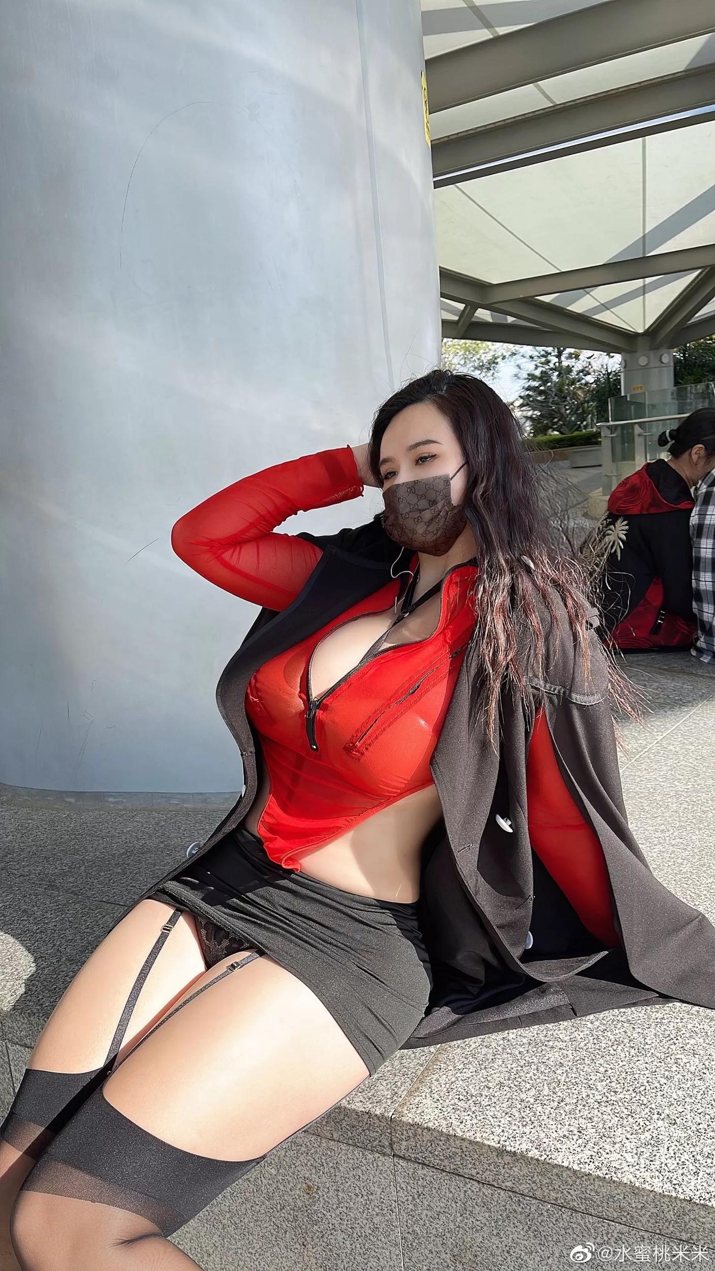 水蜜桃米米---吊带黑丝-30P-12276-MB-08-11