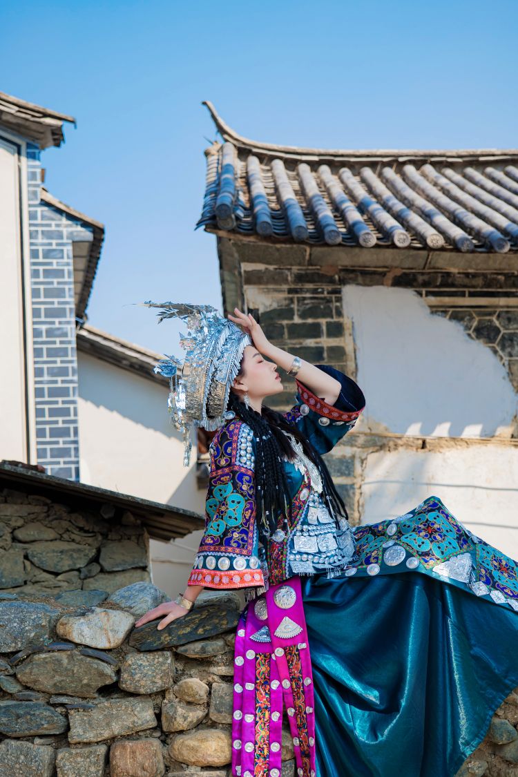 年年---苗疆少女50P-333M-01-24