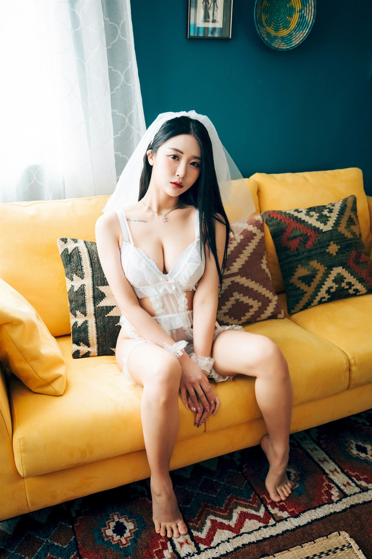 Jeong-Bomi-정보미-LOOZY-Holiday-Set02-10-02