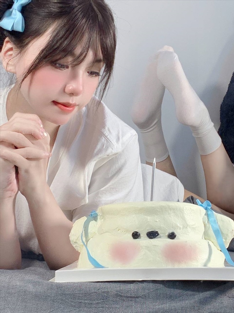 真真u---推特合集-1-432P47V-24752-MB-20240815l-08-17