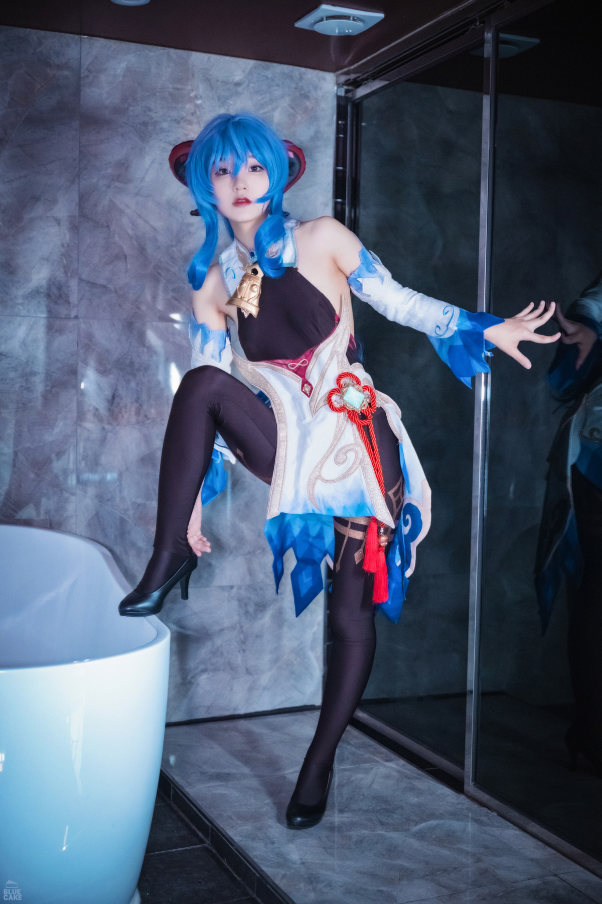 Jeong-Jenny-정제니-BLUECAKE-Vol10-8220Sleeping-with-Ganyu8221-Set01-01-22