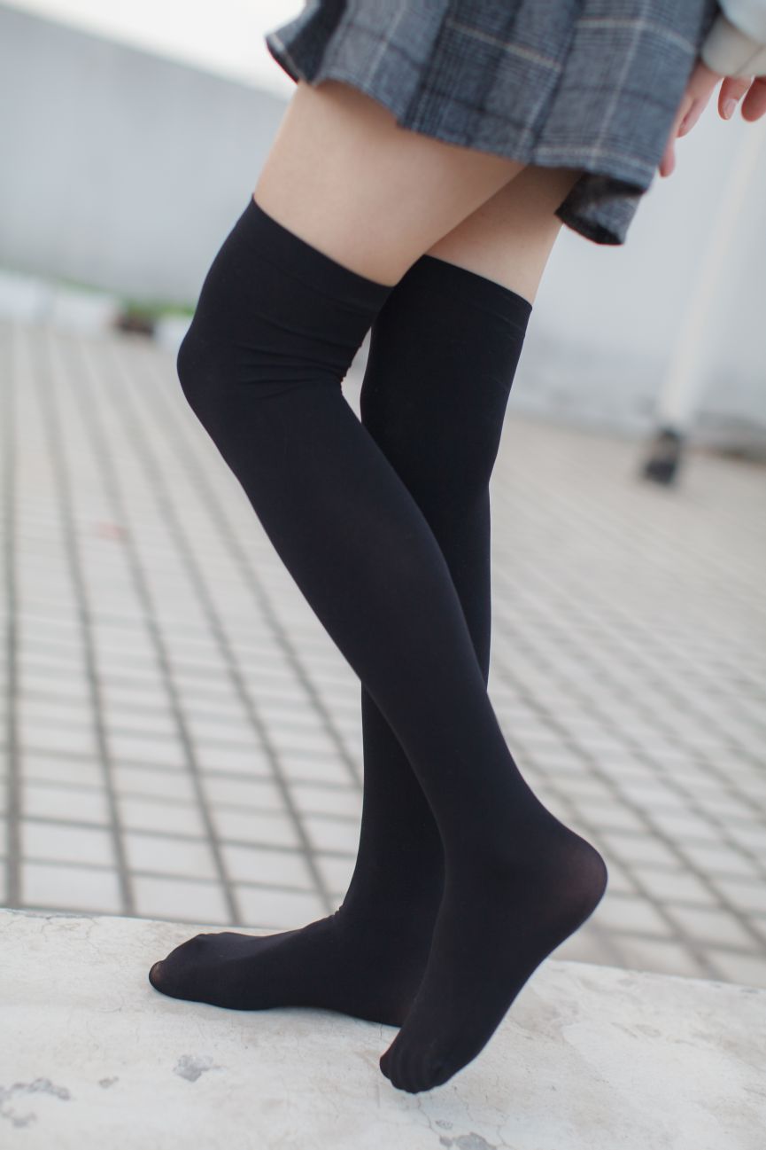 少女秩序写真-EXvol004-天台黑色过膝袜短裙47P-3475M-01-07