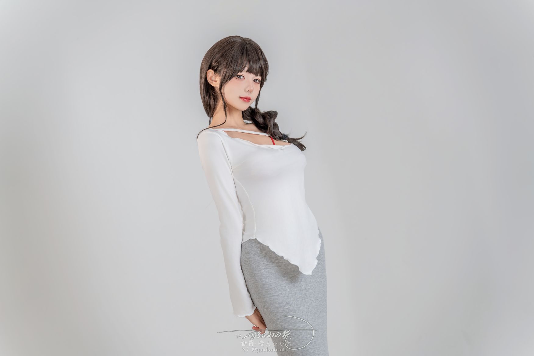 咬人小小兔-黏黏团子兔---6月作品夹心饼干79P1V-Queen-card-80P1V-934MB-07-11