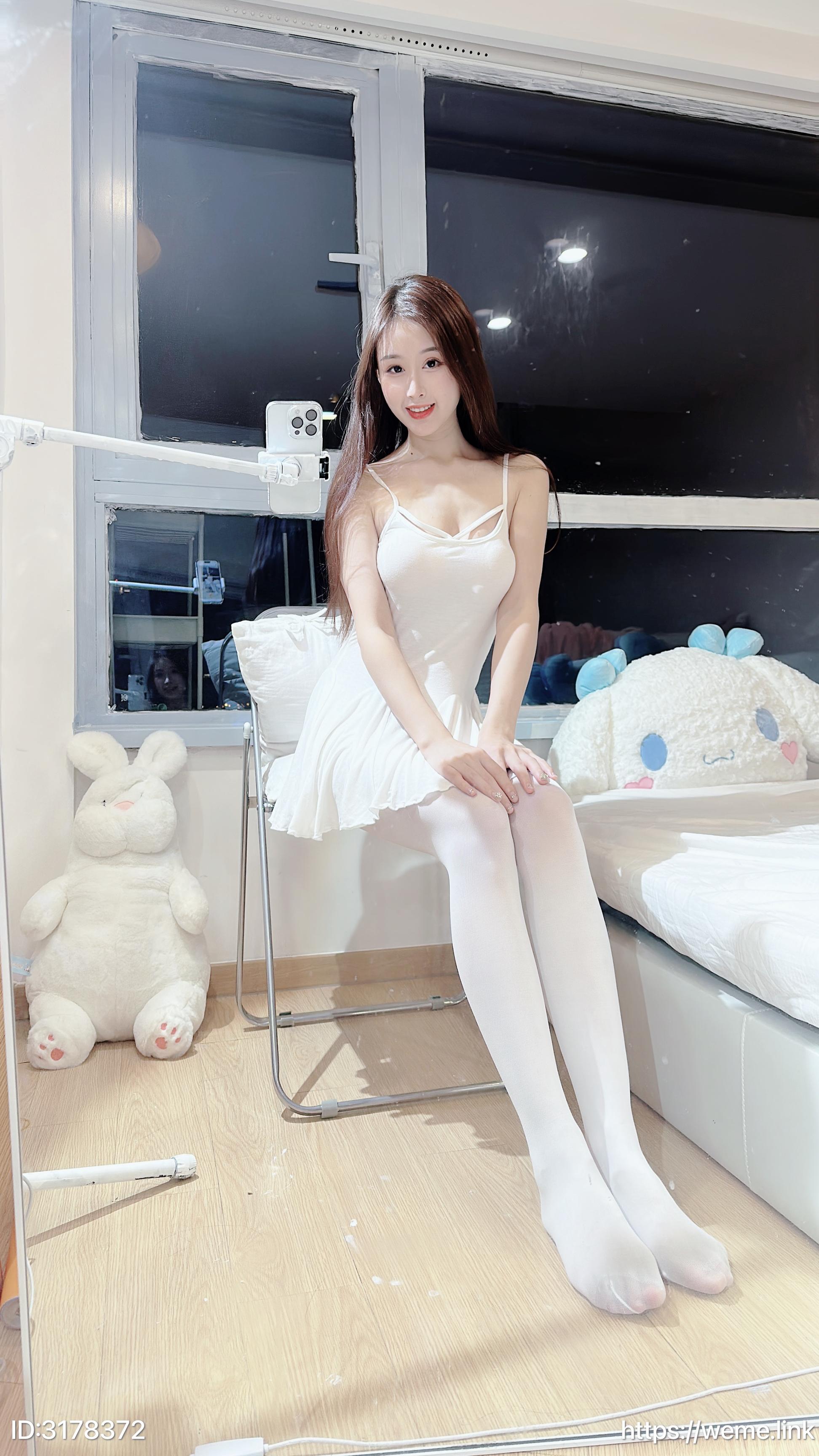 小萌子---NO006-一字马挑战-57P54MB-08-17