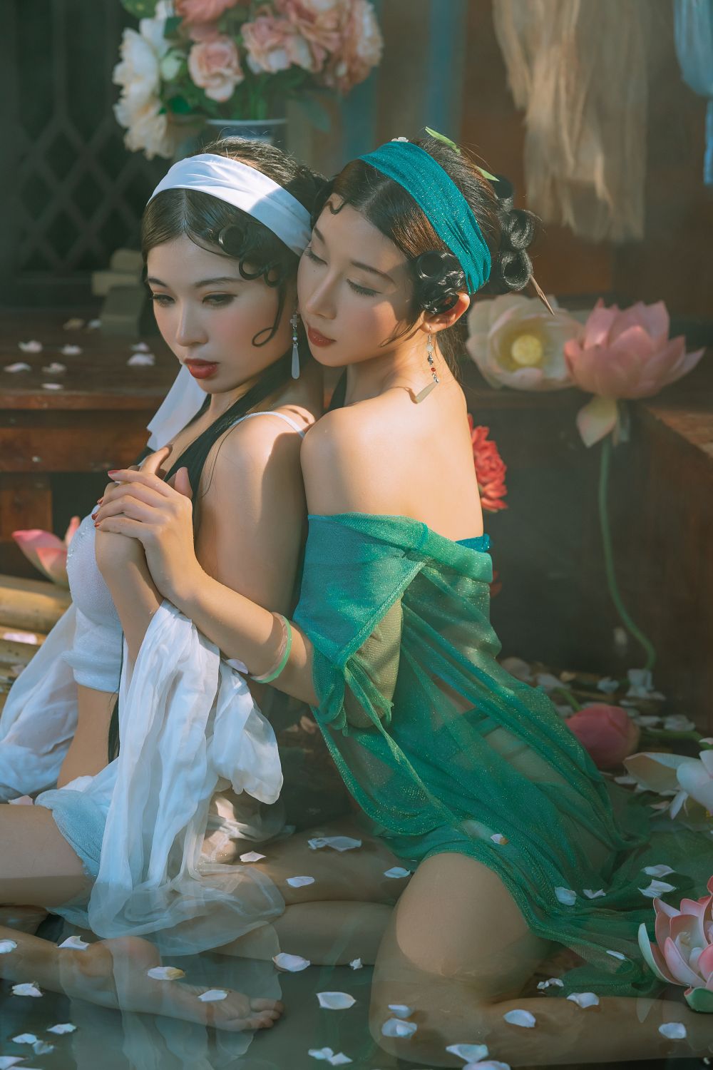 云溪溪-奶桃桃轩萧学姐-朝开2-26P-1V-135GB-04-05