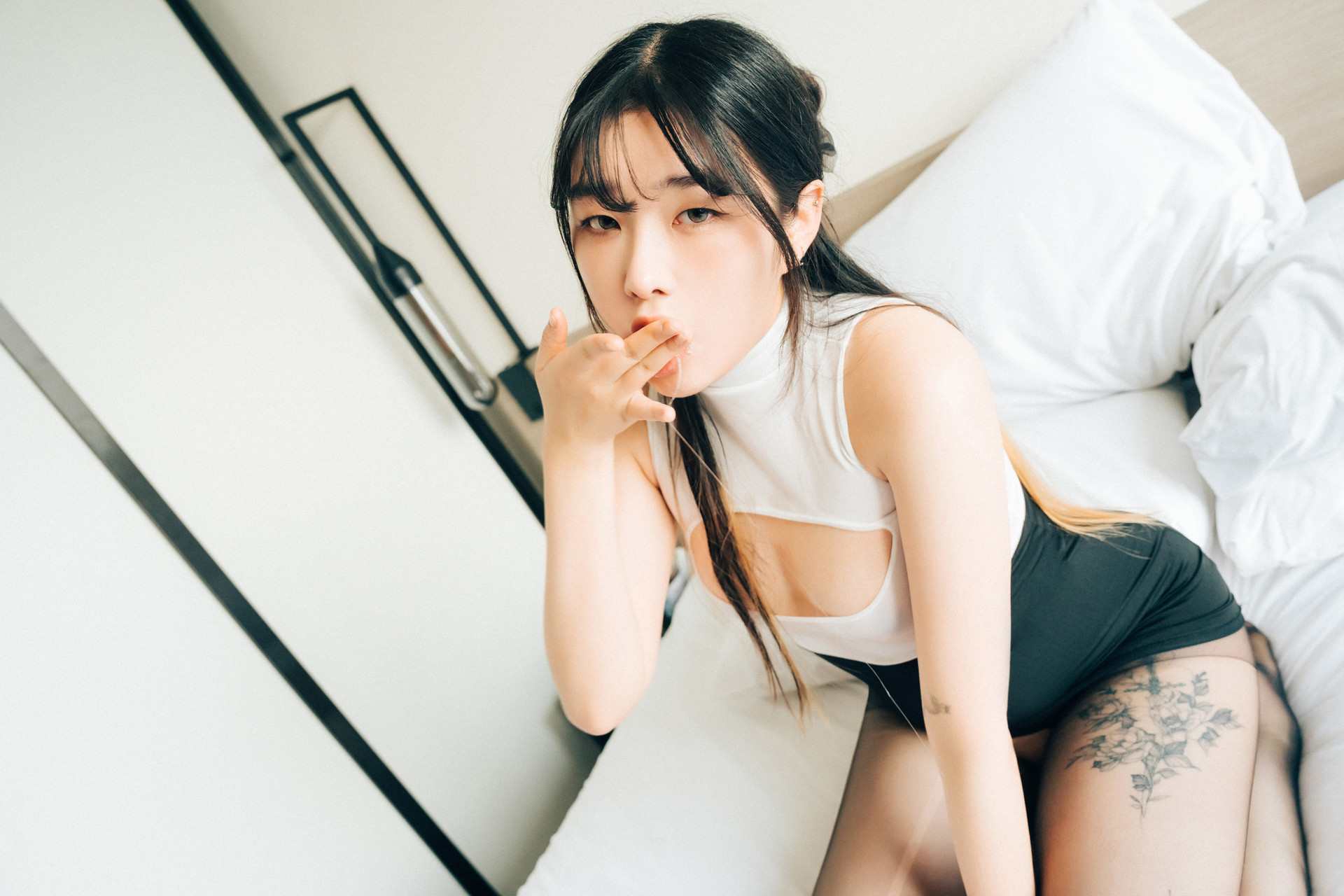 Sonson-손손-Loozy-Spit-On-Mex-Set02-09-30