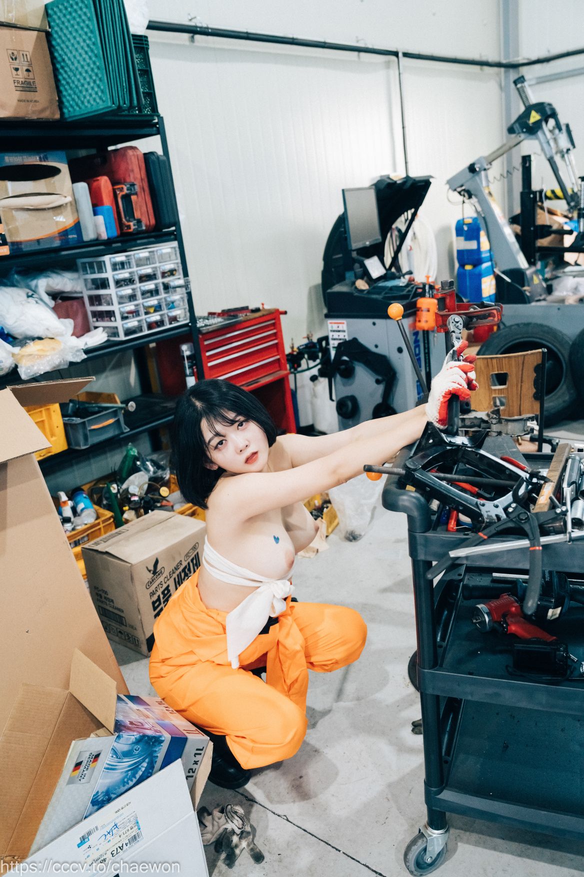 Loozy-Zia-지아---Garage-Girl-02-22