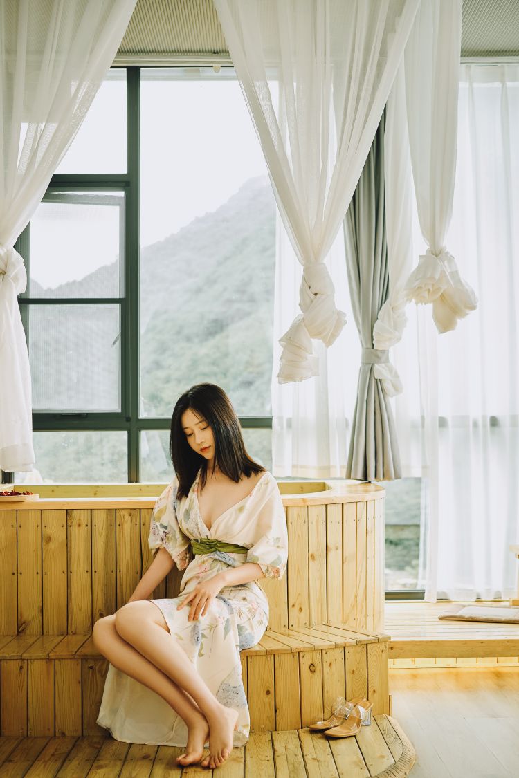 年年---七月40P-2988M-01-25