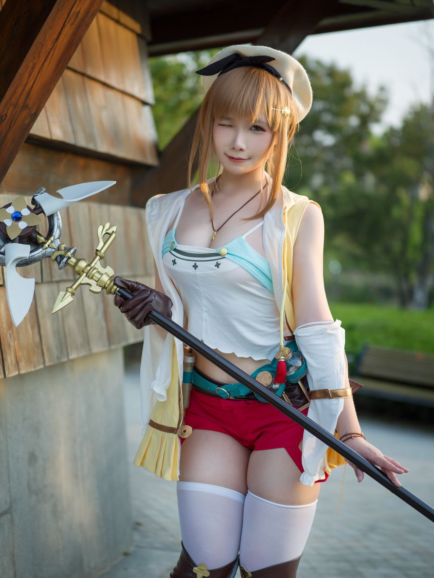 麻花麻花酱---莱莎-02-12