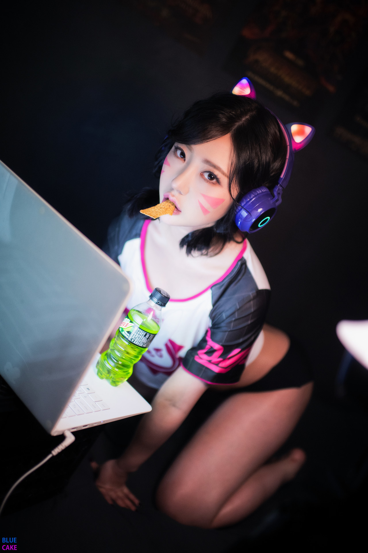 Luci-루시-BLUECAKE-Hello-I-am-DVa-Kim-04-02