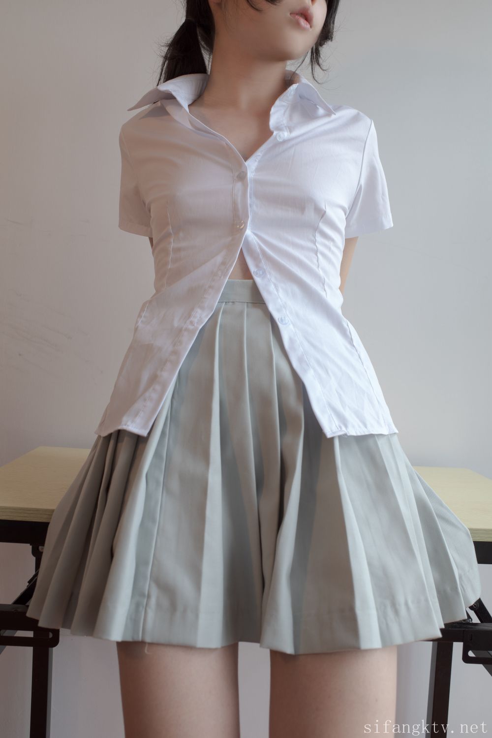 少女秩序---内部私定小满R18-奴隶少女露脸大尺度-105P1V-48G-12-21