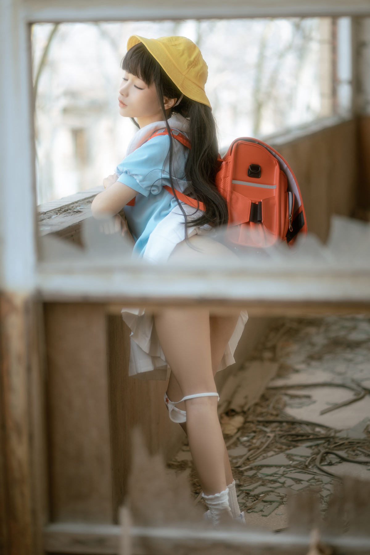 Cosplay-蠢沫沫-Chunmomo-小黄帽-绅士版-Set02-11-17