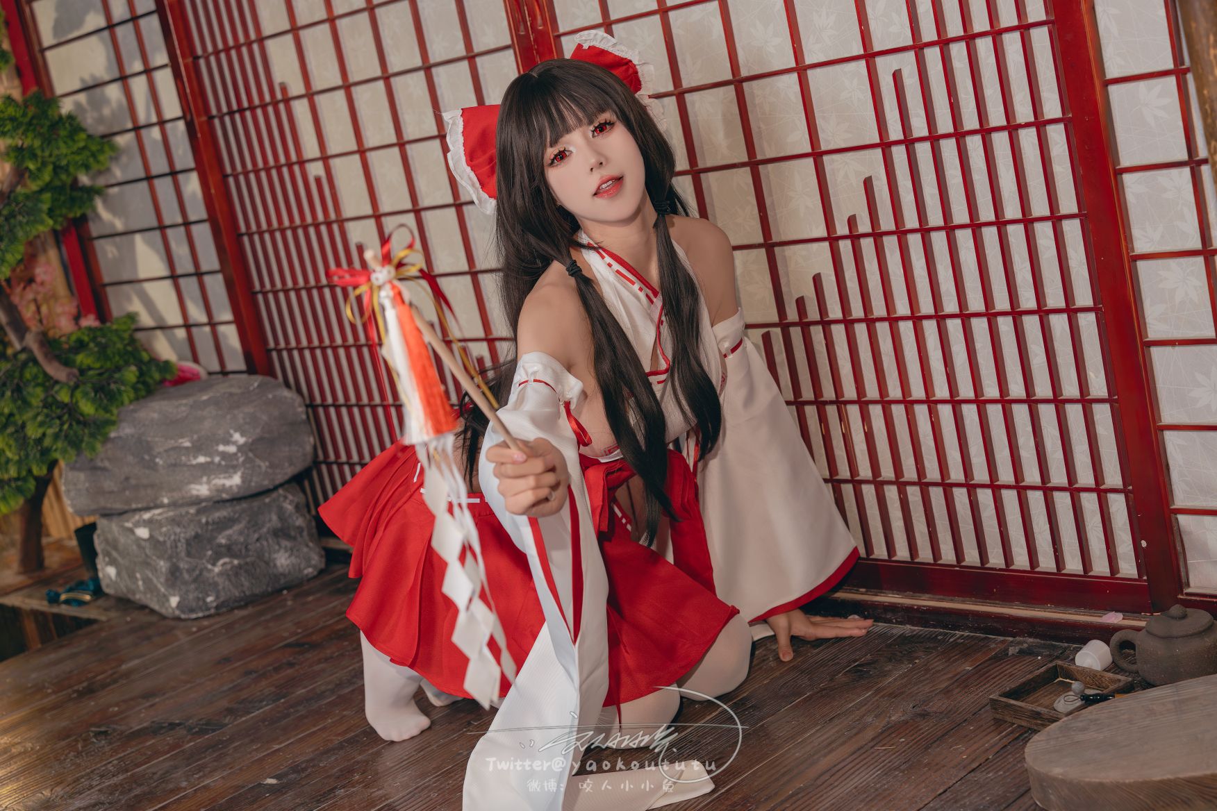 咬一口兔娘ovo-狐之灵梦-Roly-Poly71P1V-163GB-03-18