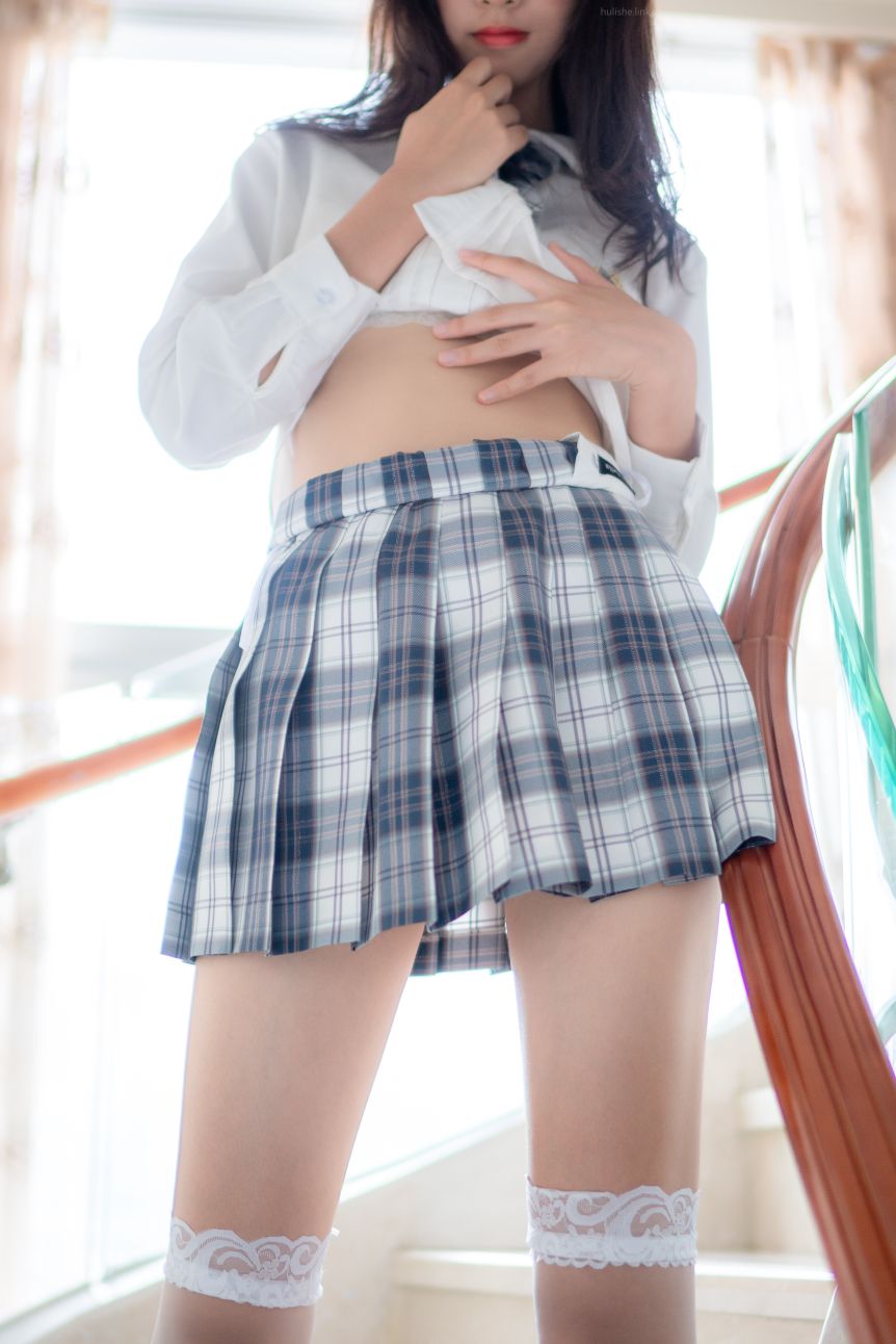 西瓜murmure西瓜少女-2020-11-08-修女JK-110P3V-12-18