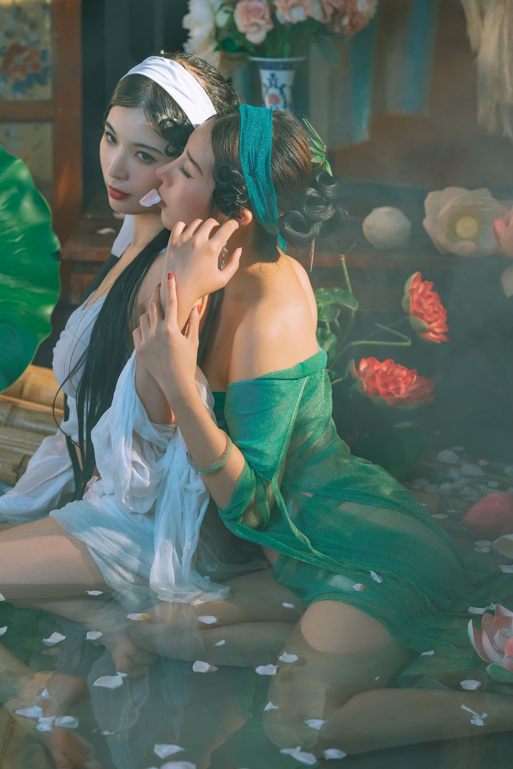 云溪溪-奶桃桃轩萧学姐-朝开2-26P-1V-135GB-04-05