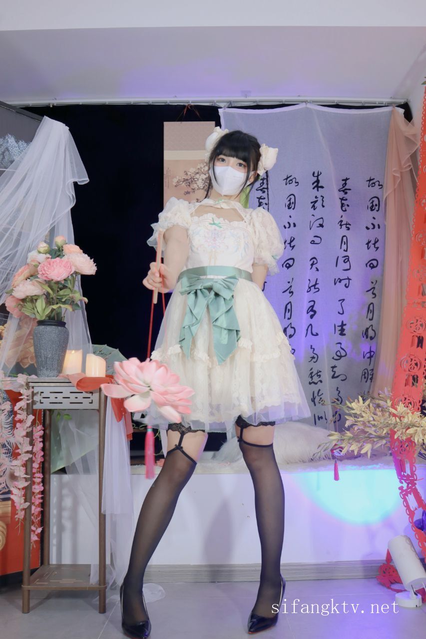 Miao喵酱x小简x奶糊-2024大型三人春晚限定-裸舞才艺-02-16