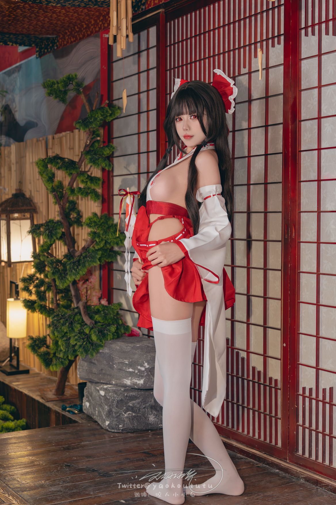 咬一口兔娘ovo-狐之灵梦-Roly-Poly71P1V-163GB-03-18