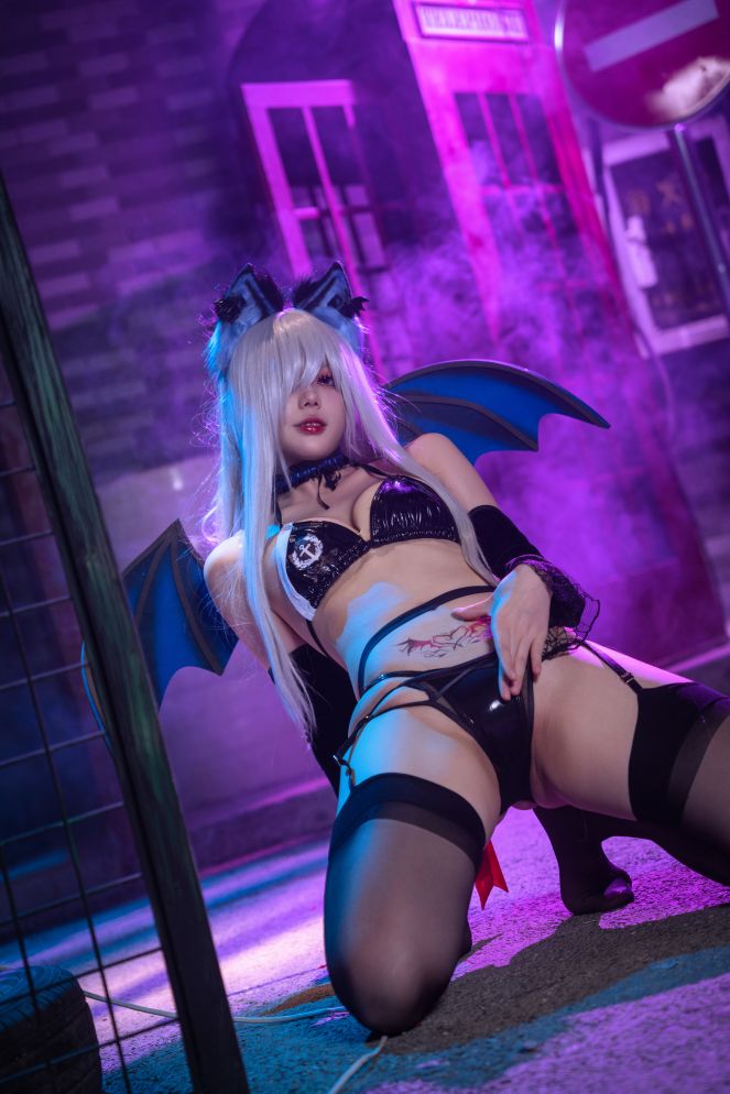 九言---小恶魔-66P8V-183GB-01-09