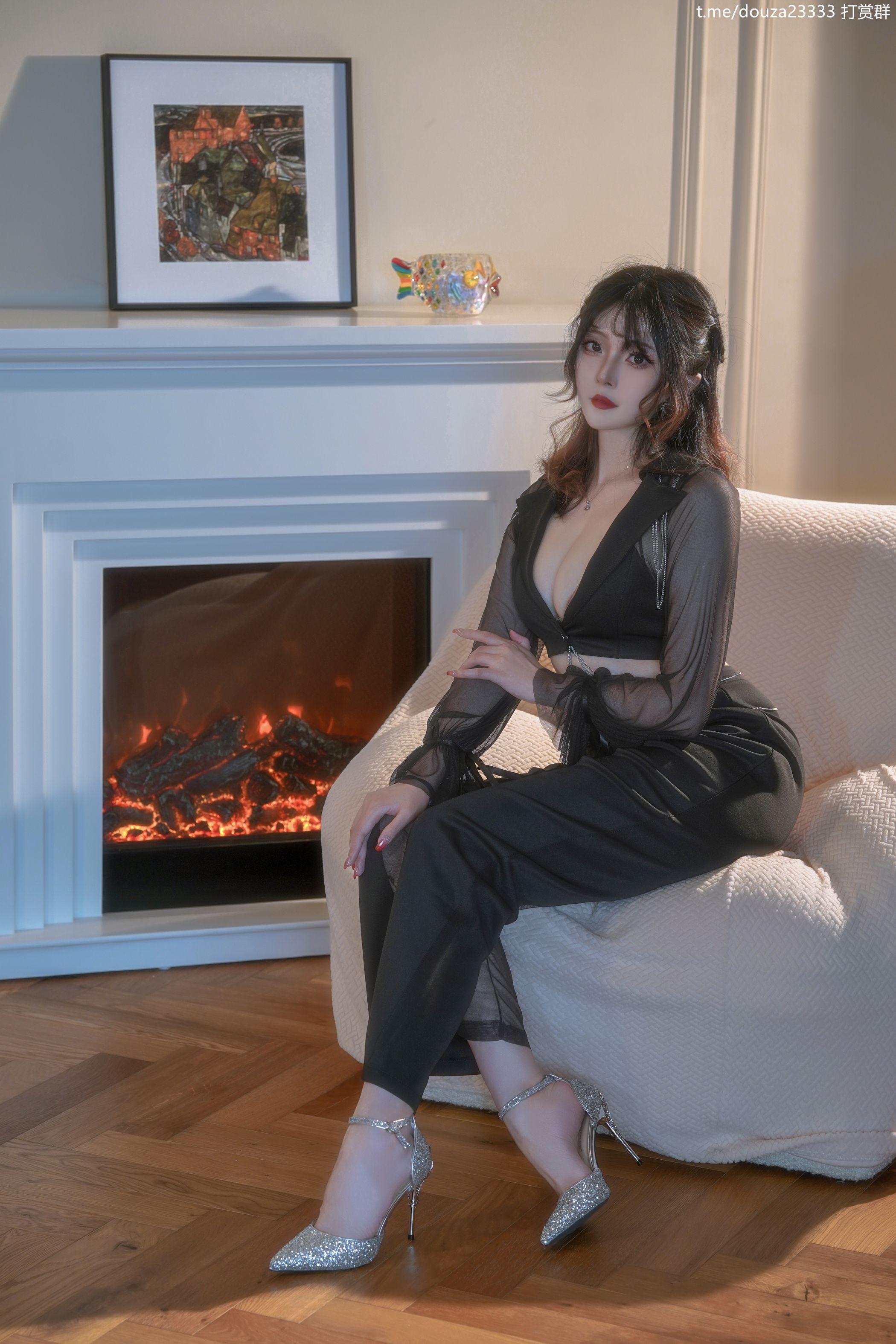 夏夏子-私房36Natsuko朦胧OL5月1打赏群资源-05-01