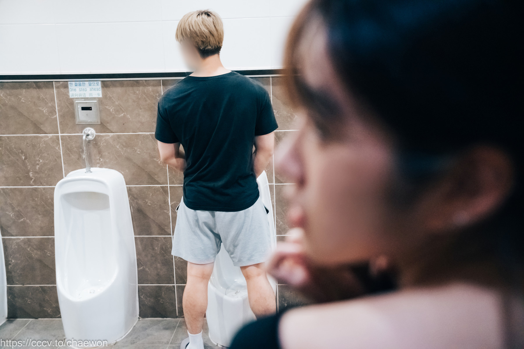 Sonson-손손-Loozy-Public-Toilet-Set02-11-01