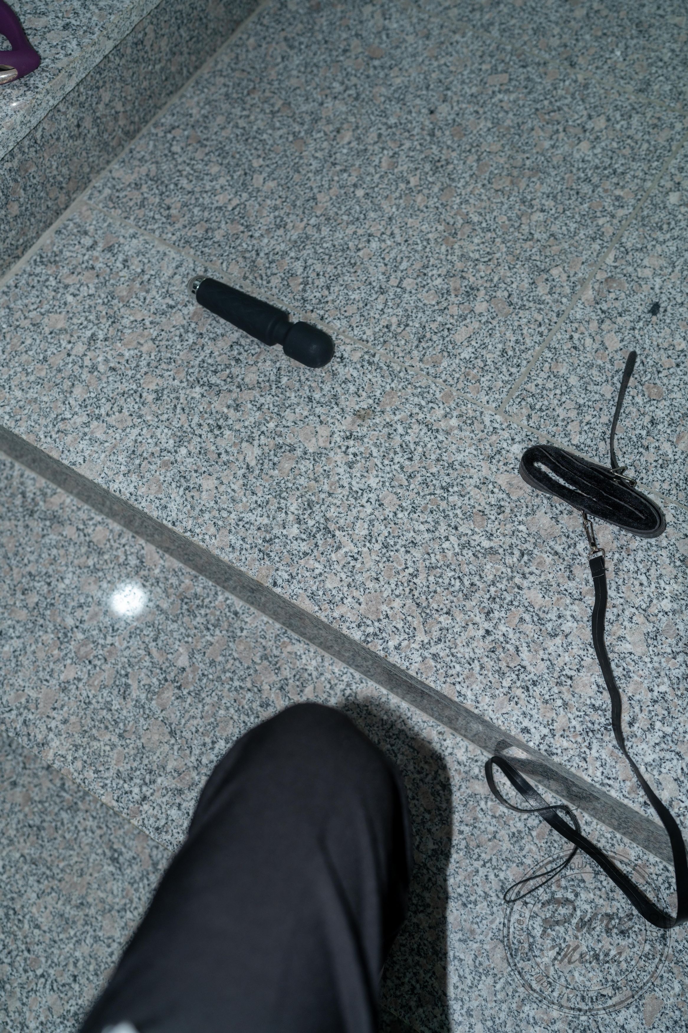 Pure-Media-Vol265-Yeha-예하---Hungry-Bitch-in-The-Stairwell-203P-08-17