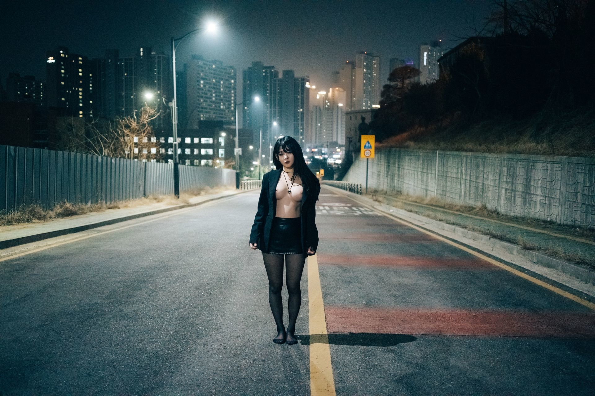 ZIAKwon-권지아-Loozy-XXX-At-Night-Road-Set01-01-25