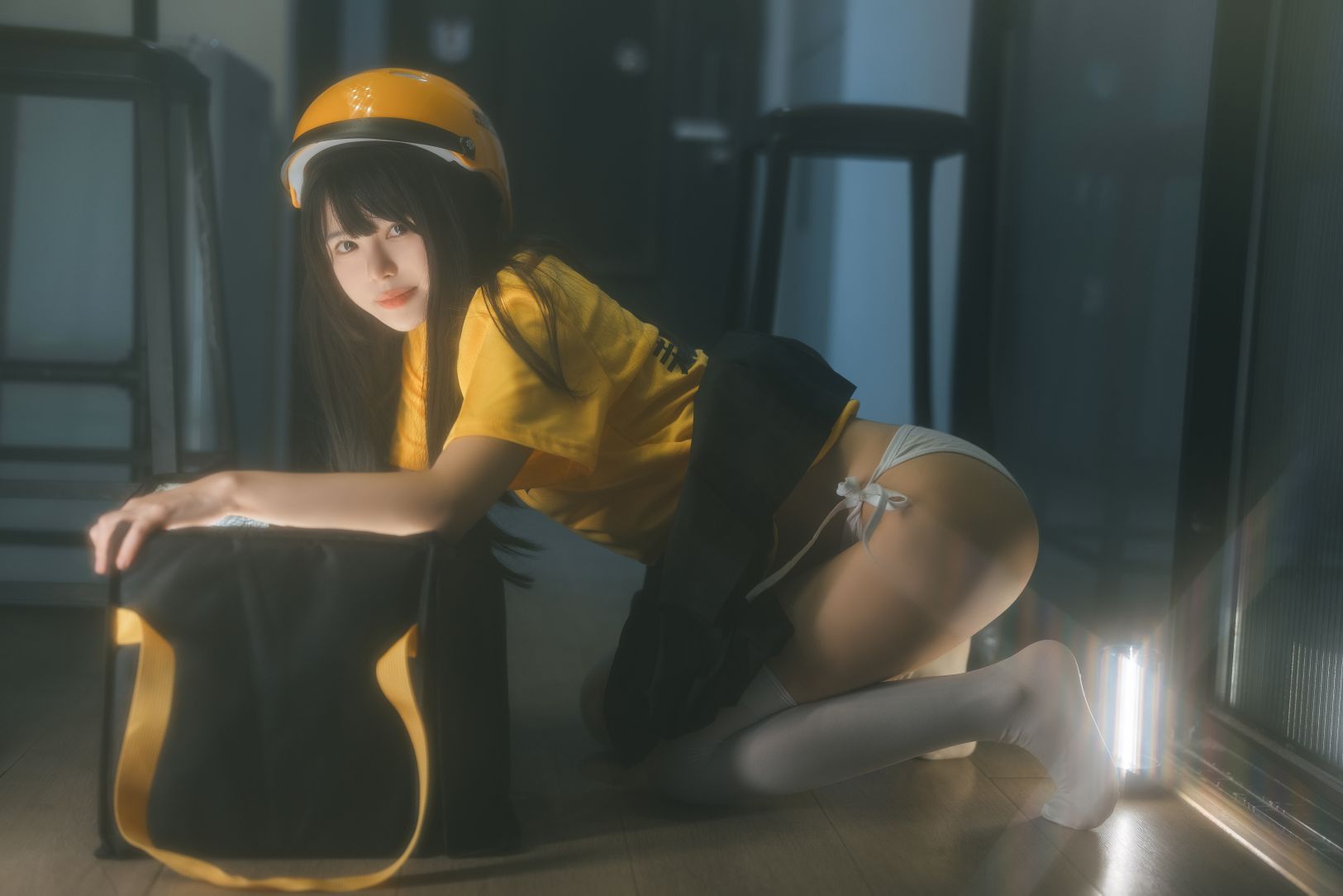 rua阮阮---白丝外卖员-40P-703MB-06-09