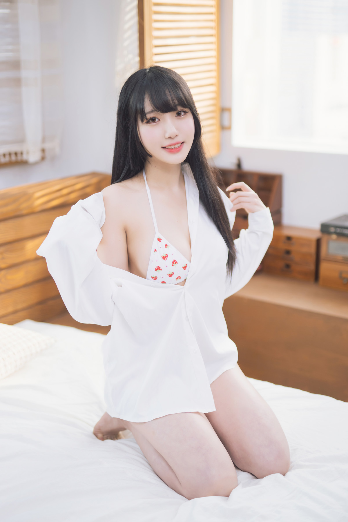 Sooflower-수련수련-Strawberry-Photobook-Set01-11-30