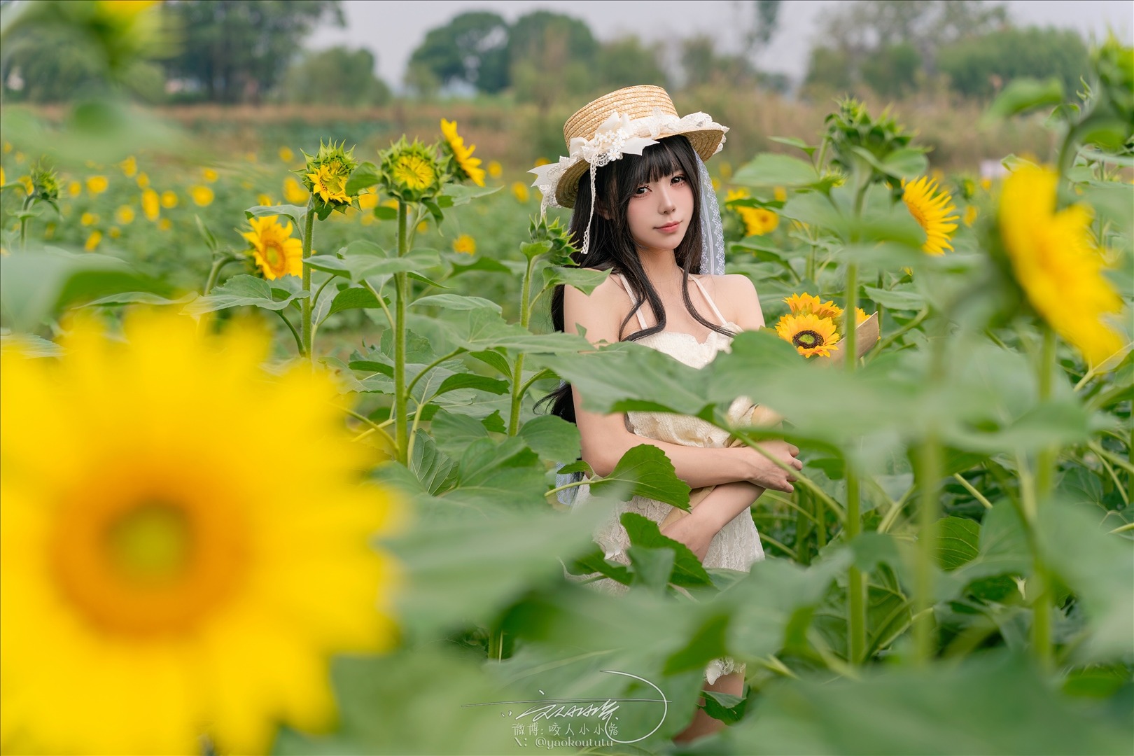 咬一口兔娘-咬人小小兔---七月作品-夏の葵-74P1V-74P-1V-101298-MB-20240828ad-08-30