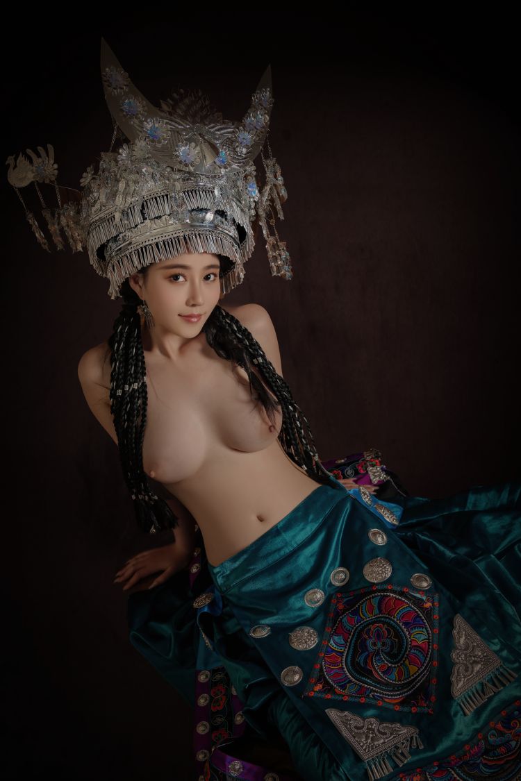 年年---苗疆少女50P-333M-01-24