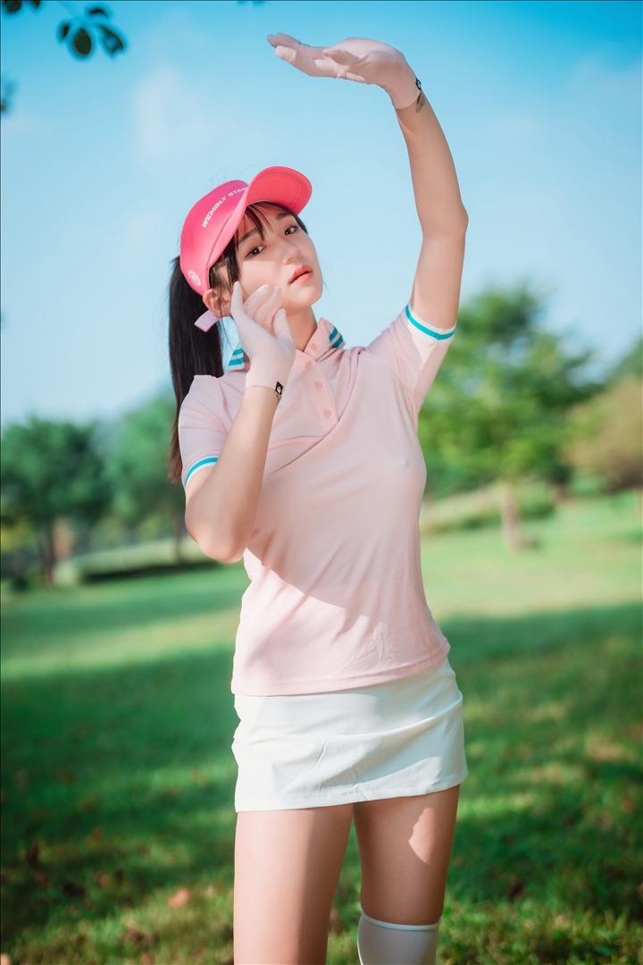 DJAWA-Photo---HENDOONG-혠둥이---On-Green-101P118GB-20240814b-08-14