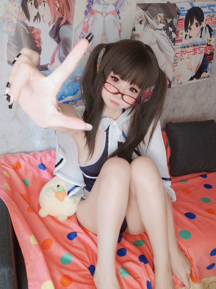 软妹摇摇乐---Fantia2024年2月会员订阅水着-04-22