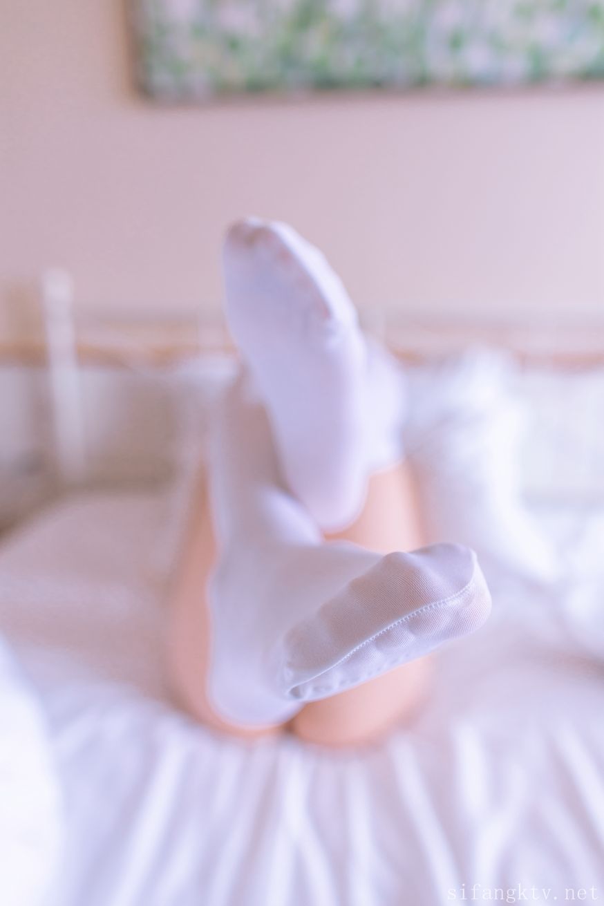 林书辞---内衣-R18-61P1V-101G-12-19
