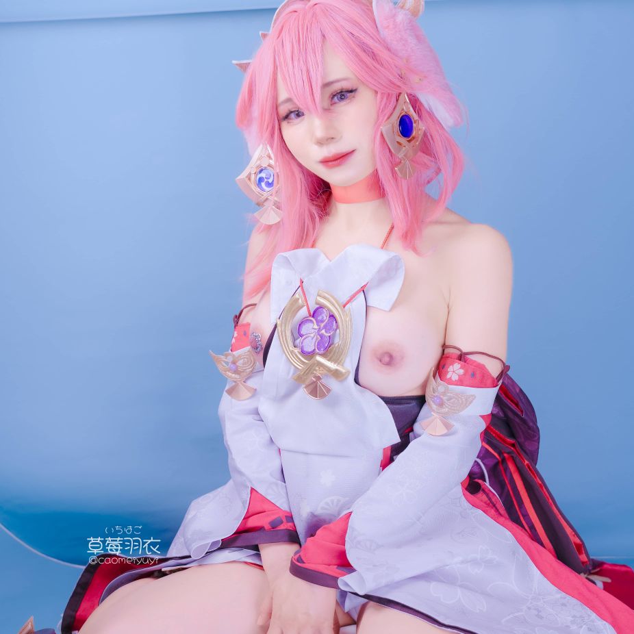 草莓羽衣-caomeiyuyi-cosplay-Yae-Miko---Genshin-Impact-03-15