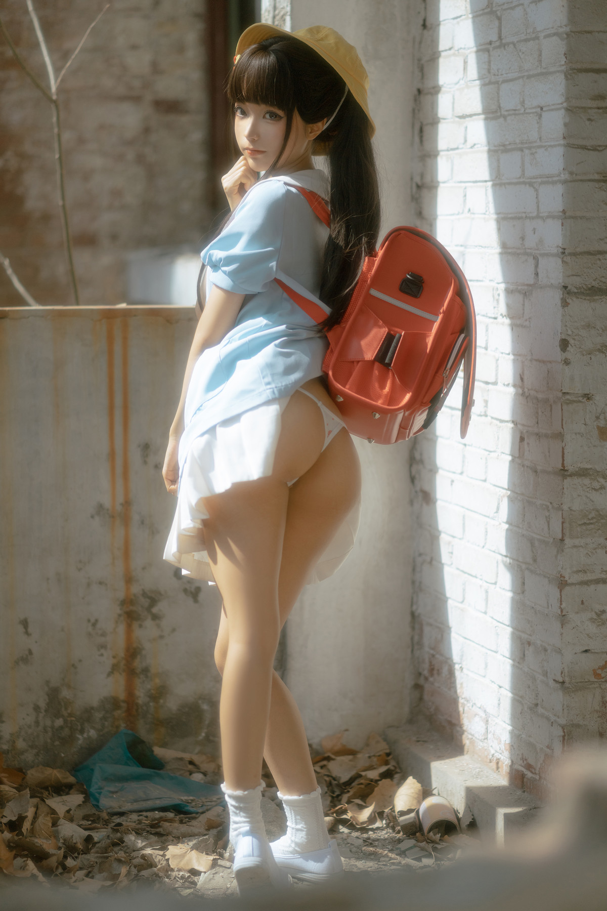 Cosplay-蠢沫沫-Chunmomo-小黄帽-绅士版-Set02-11-17