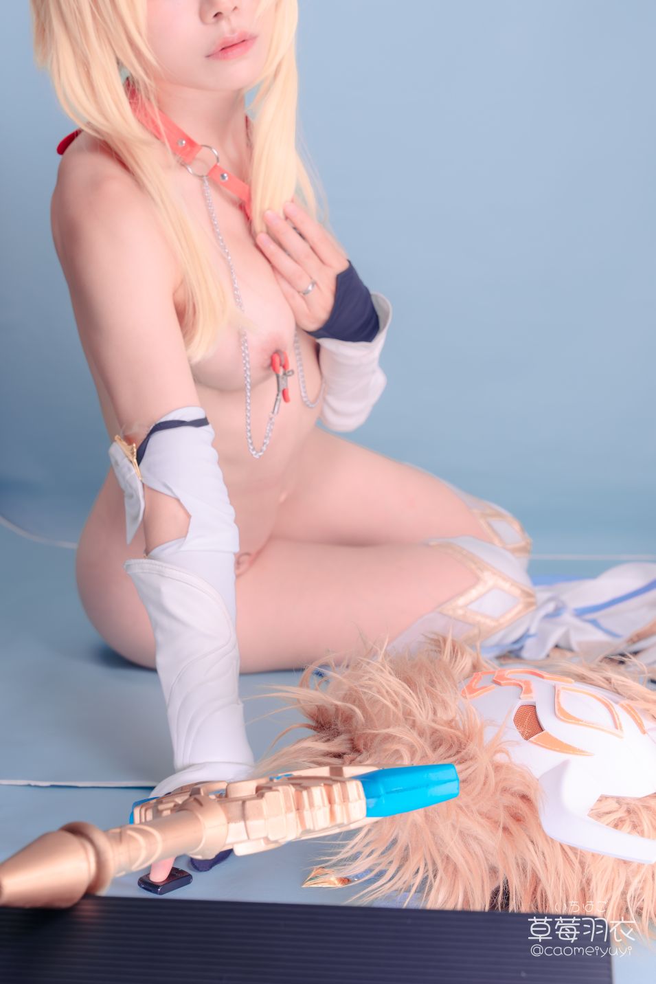 草莓羽衣-caomeiyuyi-cosplay-Lumine---Genshin-Impact-03-15