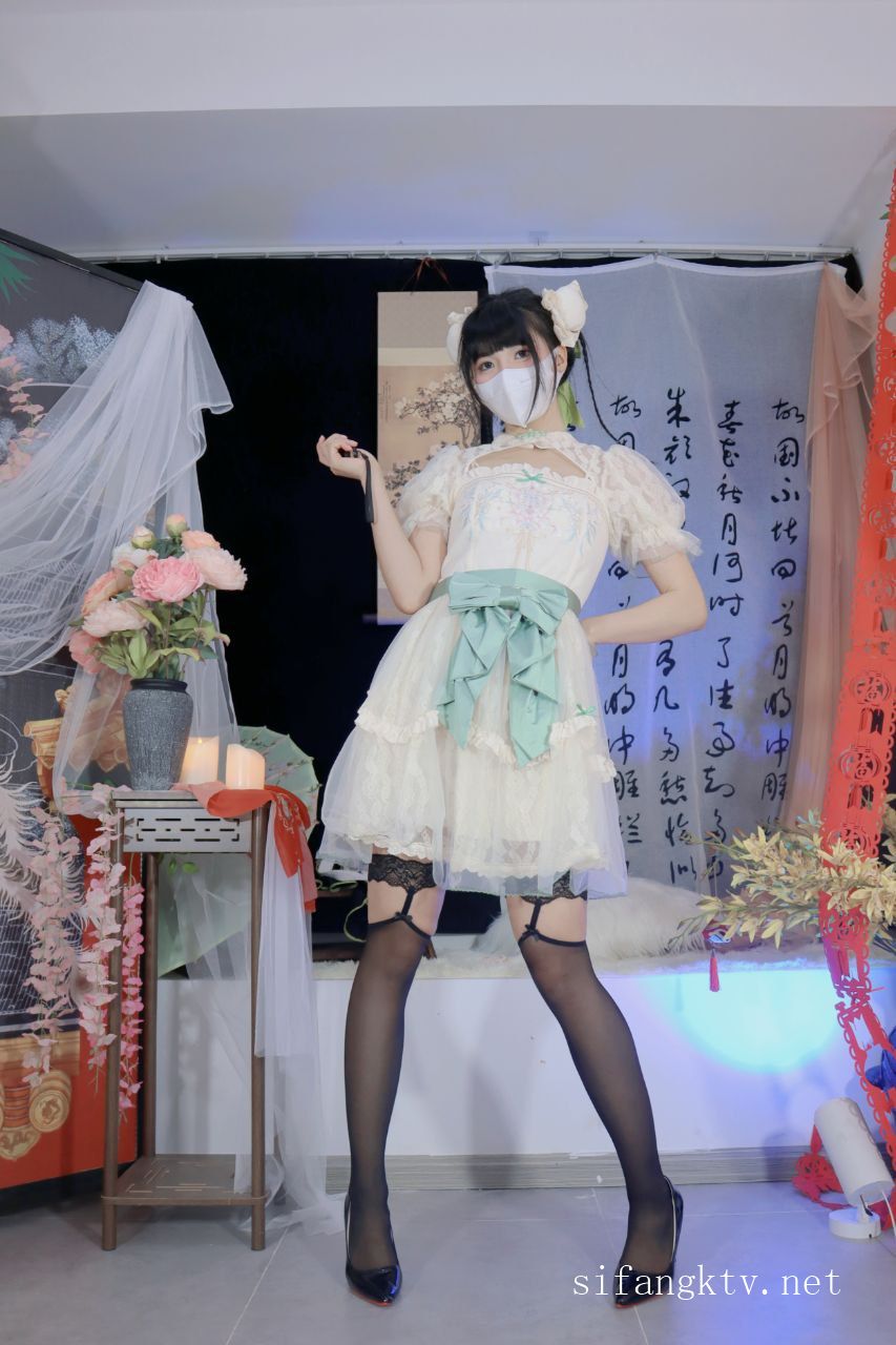 Miao喵酱x小简x奶糊-2024大型三人春晚限定-裸舞才艺-02-16