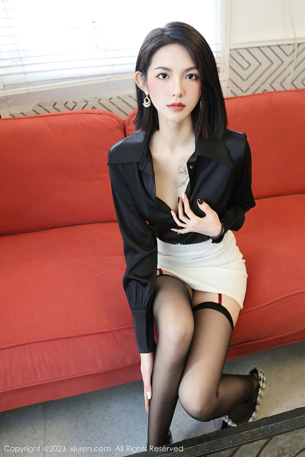 XiuRen秀人网-No6356-乔一一QiaoYiyi-01-01