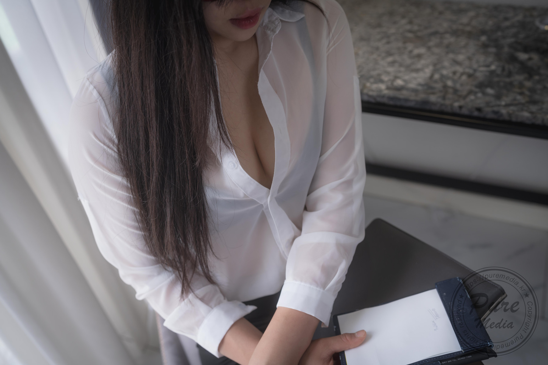 SoU-소유-PURE-MEDIA-Vol252-Basic-Instinct-038-The-Manager-is-Mine-Set01-02-10