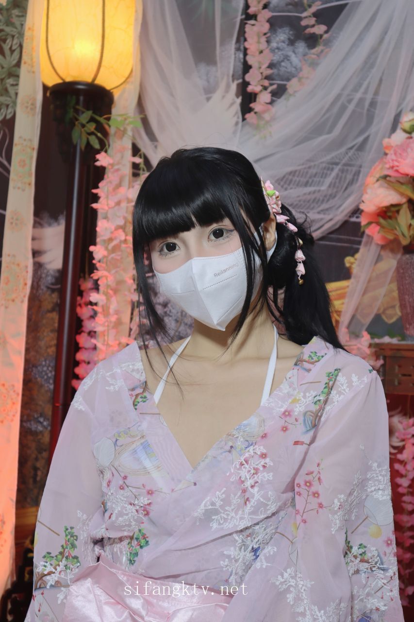 推特福利姬-Miao喵酱-裸舞炮击喷水高潮-02-20