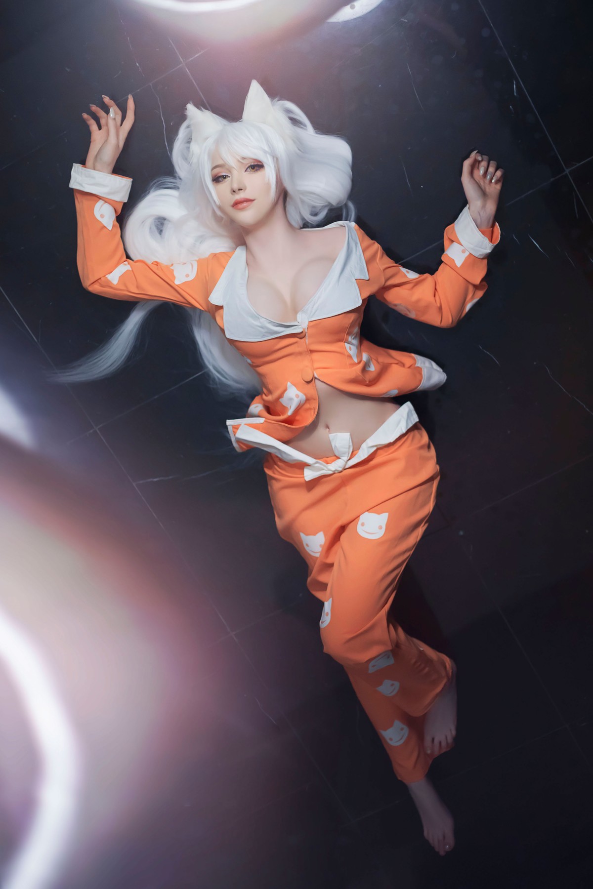 Cosplay-Sayathefox-白毛狐狸-浴室诱惑-03-31