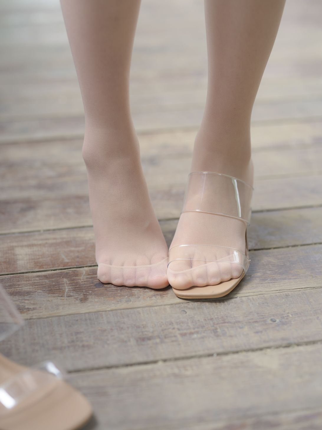 森萝财团-内部-晴涩01-109P1V-06-01