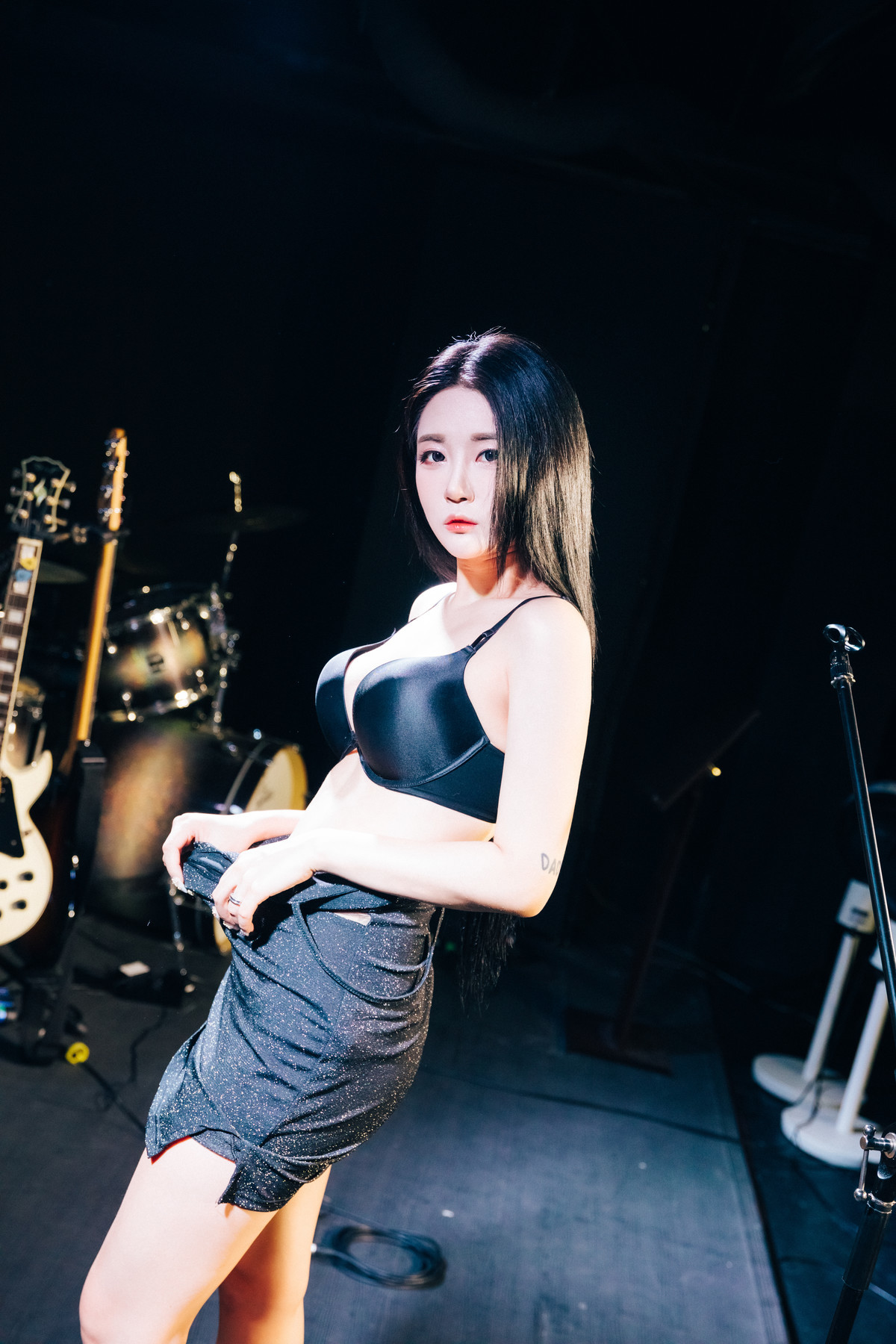 Jeong-Bomi-정보미-Loozy-Covert-Stage-Set01-02-14