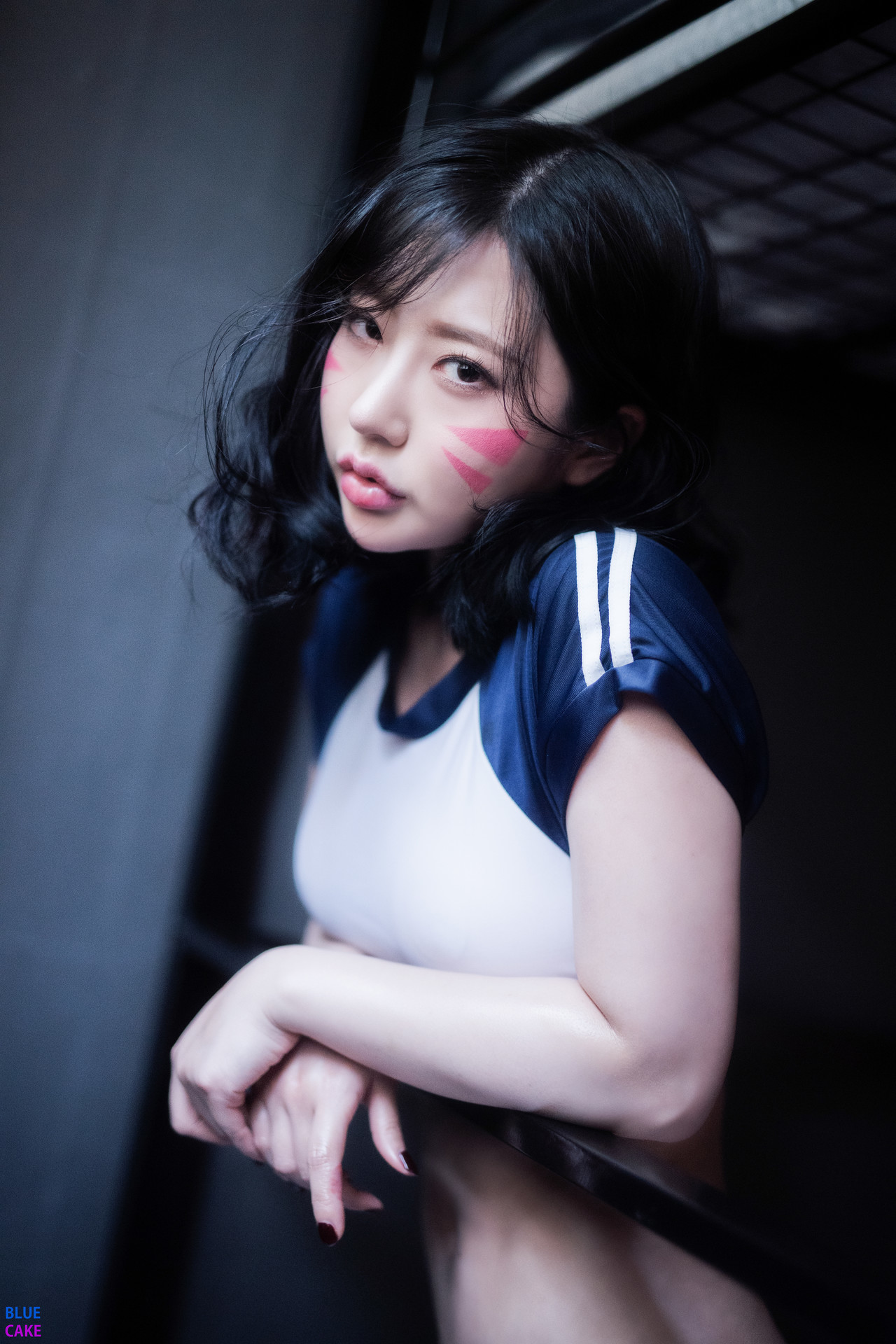 Luci-루시-BLUECAKE-Hello-I-am-DVa-Kim-04-02