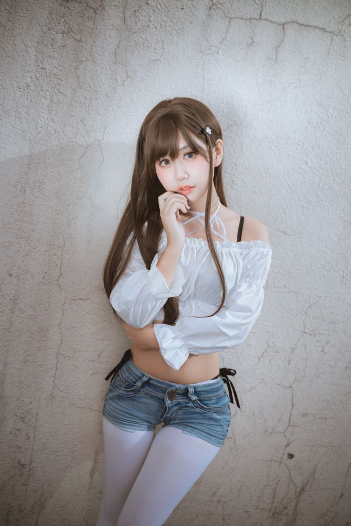 萌芽儿o0-邻家小恶魔-47P1V-426MB-03-18