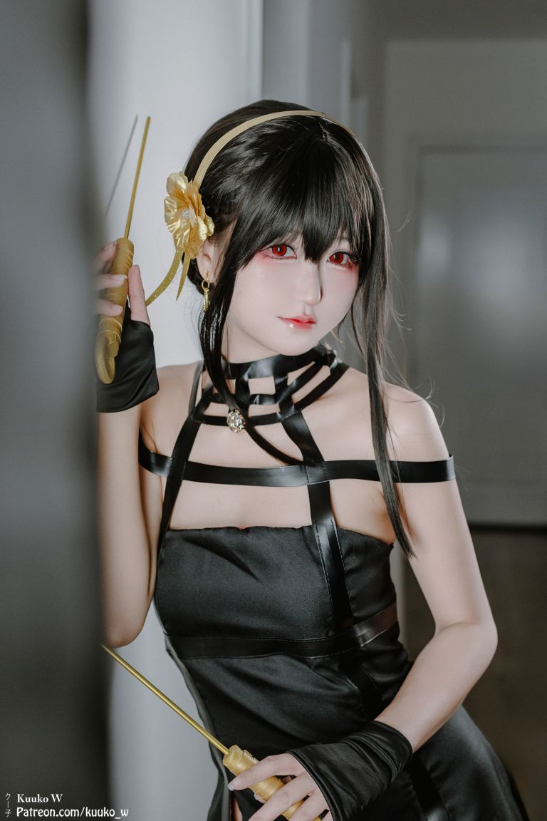 Kuuko-W---NO157-Yor-Forger-Spy-x-Family-37P-3768MB-01-05