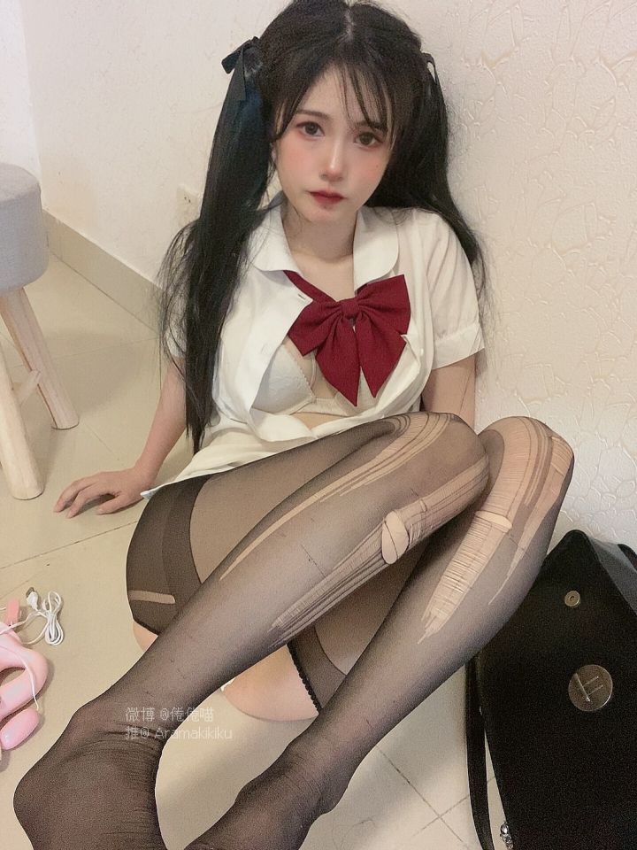 倦倦喵---JK的书包里有什么-01-17