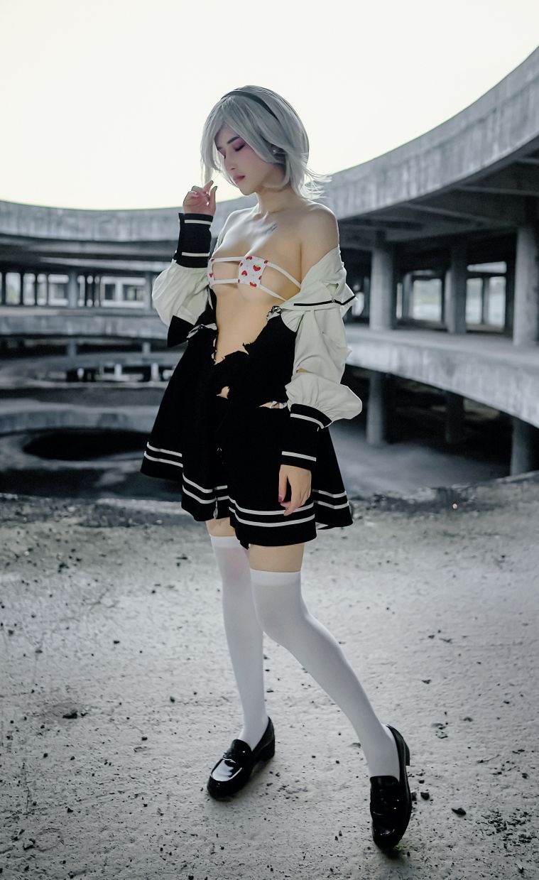 鹿八岁baby---尼尔机械纪元-2B废墟-05-18